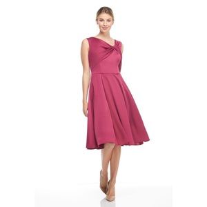 NWT Gal Meets Glam Berry Sleeveless Twist Dress